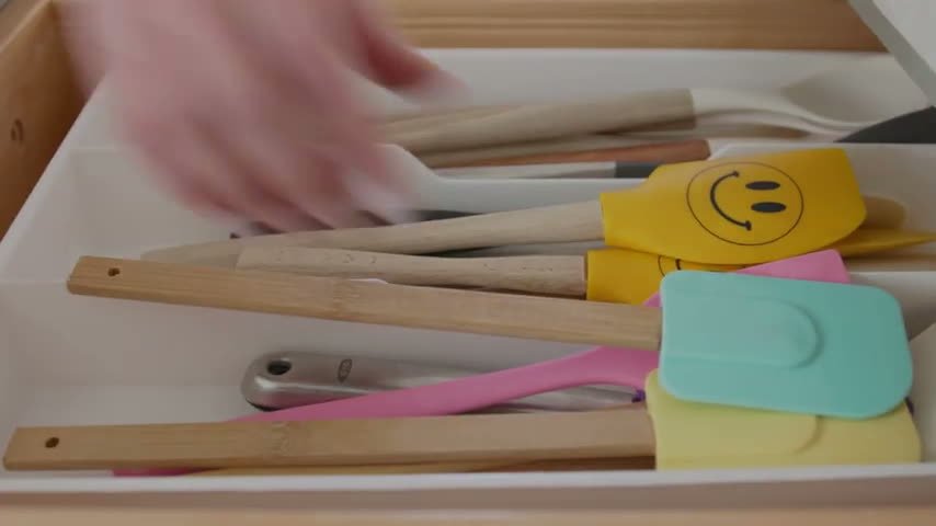 How to Make Cloud Dough With Jus...